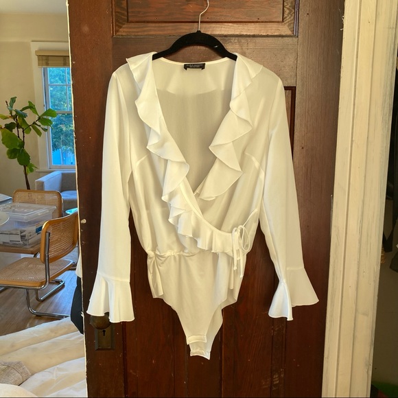 Zara White Bodysuit - Picture 1 of 1